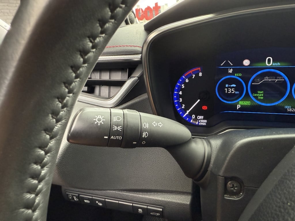 Toyota Corolla Touring Sports 2.0 hybrid executive // 185pk // jbl audio //
