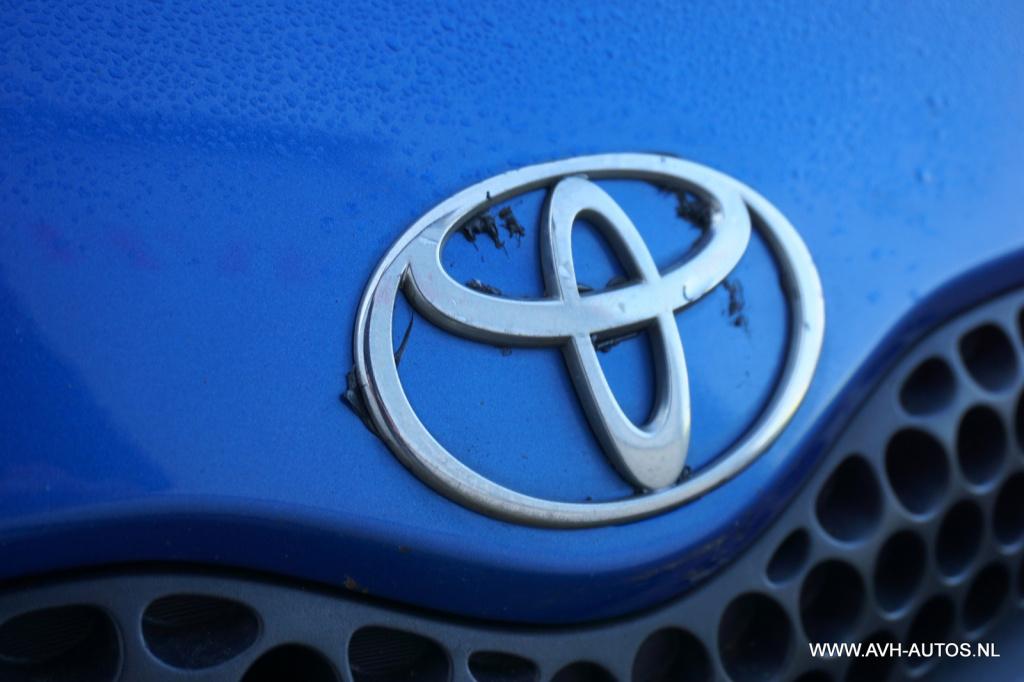 Toyota Yaris 1.0-16v vvt-i yorin