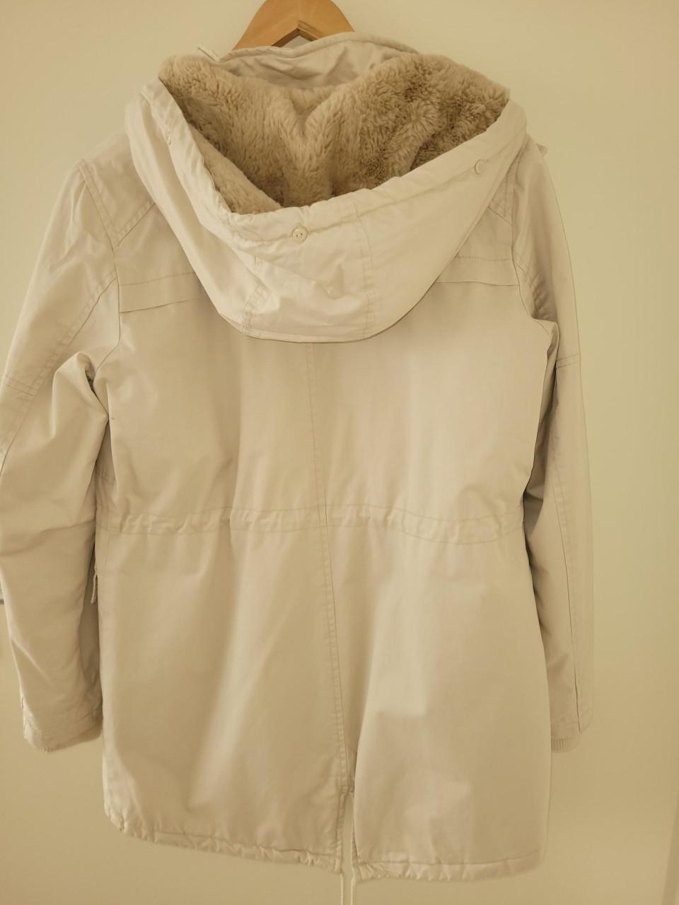 Winterjas dames (NIEUW) maat 40 – licht beige parka