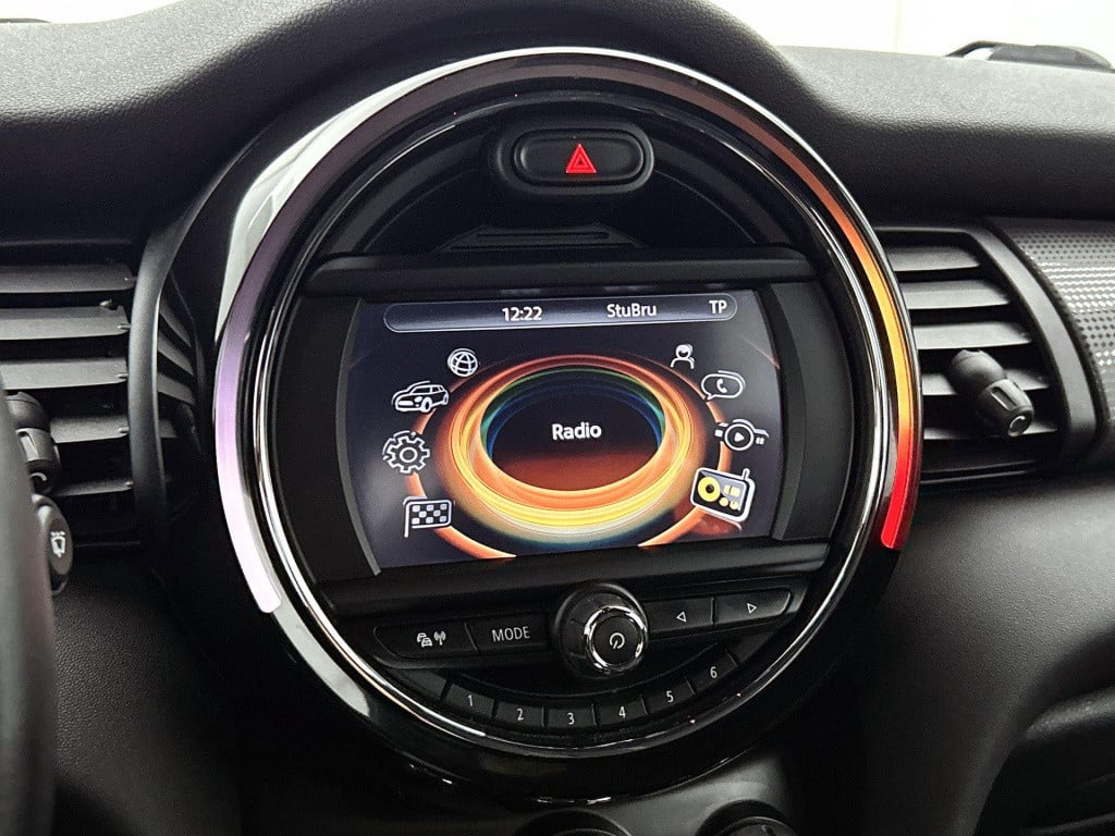 Mini Cooper mini 1.5 business | airco | aux | navigatie | sport stoelen | b