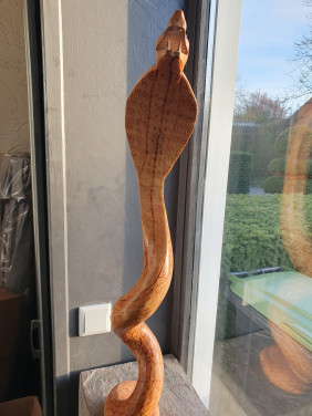Heel grote mooie houten vintage cobra slang, voor buiten of binnen...