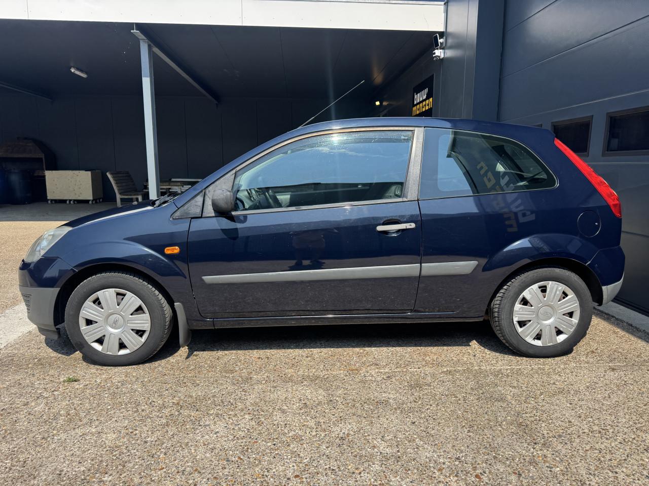 Ford Fiesta 1.3 51KW Futura 3DRS 2007 Blauw Airco Apk Nap