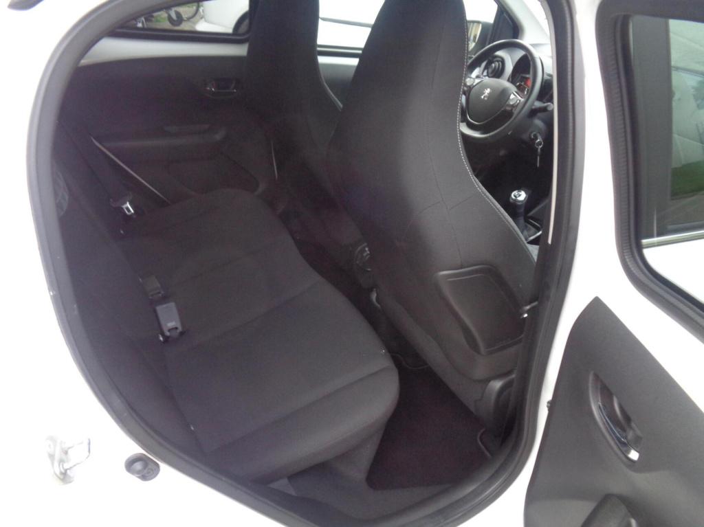 Peugeot 108 1.0 e-vti allure/airco ecc/camera/lm velgen/carplay/nieuwstaat/