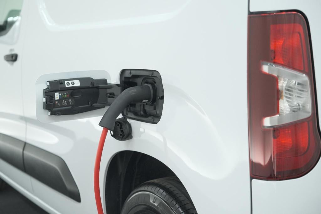 Citroen Ë-berlingo 136 l1 50 kwh | camera | laadruimte-pakket | dodehoekdet