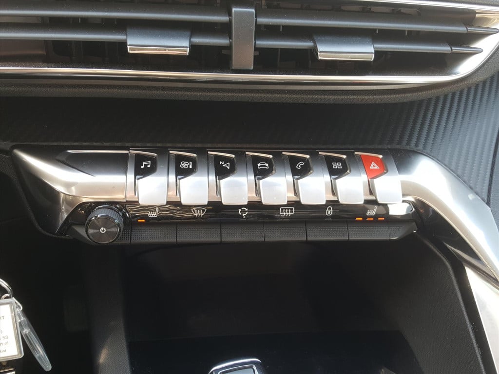 Peugeot 3008 active 1.2 puretech-130pk (vol)automaat (eat8) cruise & climat