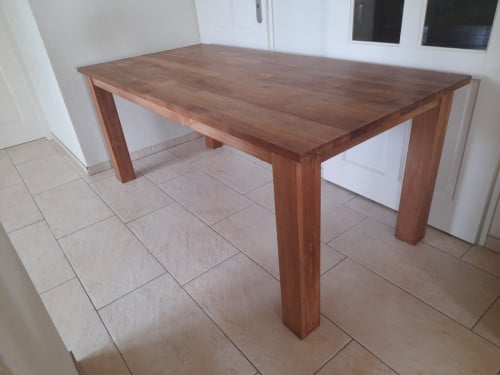 Prachtige massief houten Tafel 90 x 190 x 77,5H  (in goede staat )