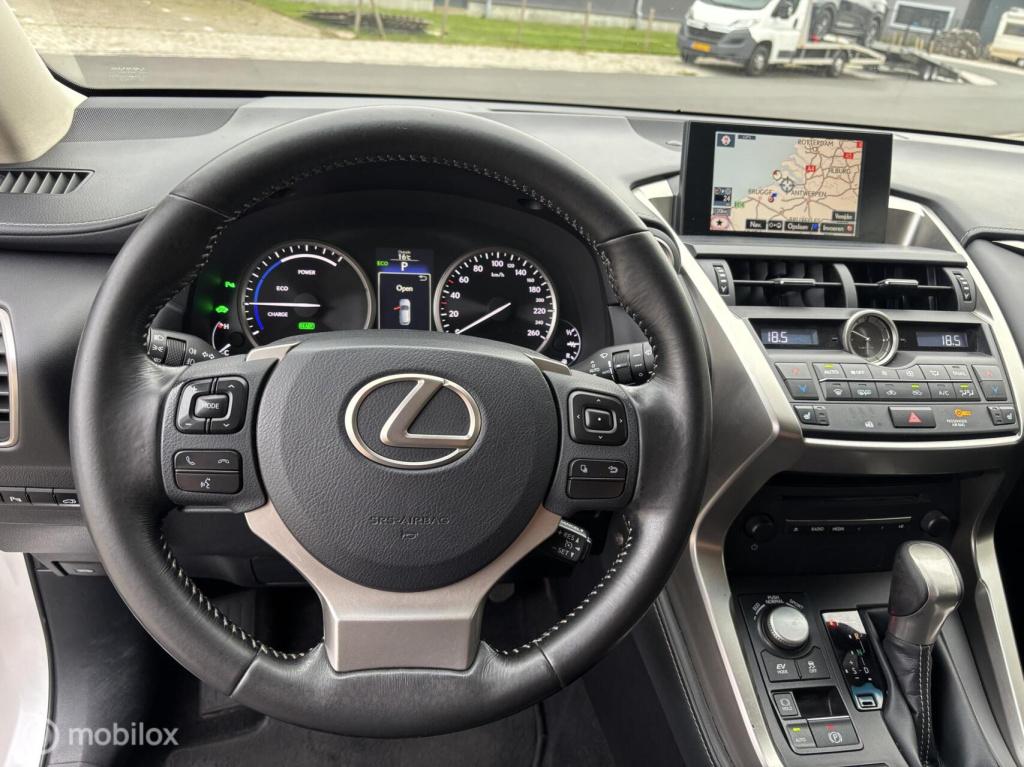 Lexus Nx 300h awd luxury line