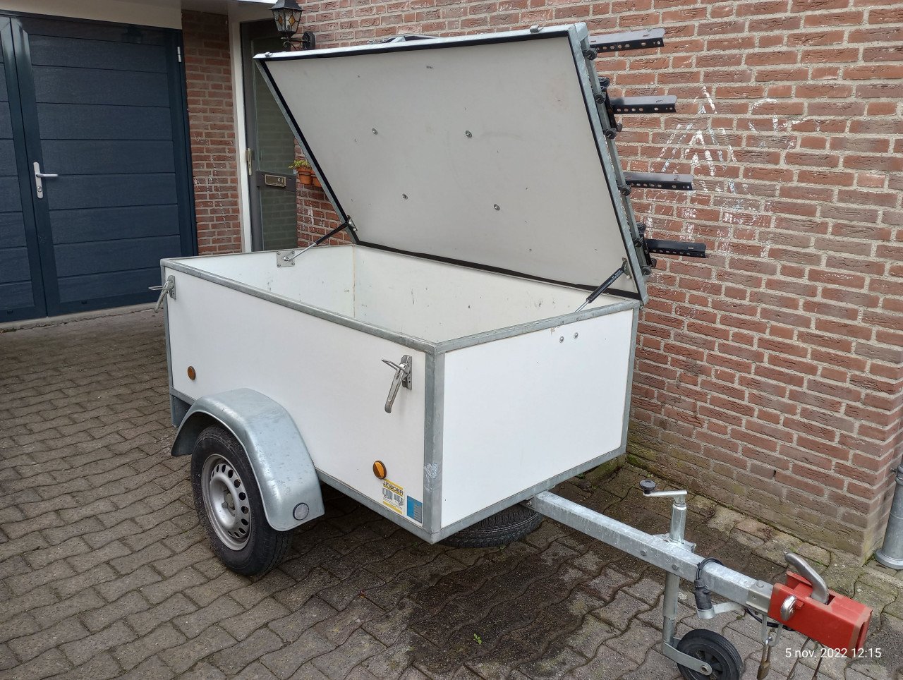 Te huur: Bagagewagen, ideaal voor vakantie!