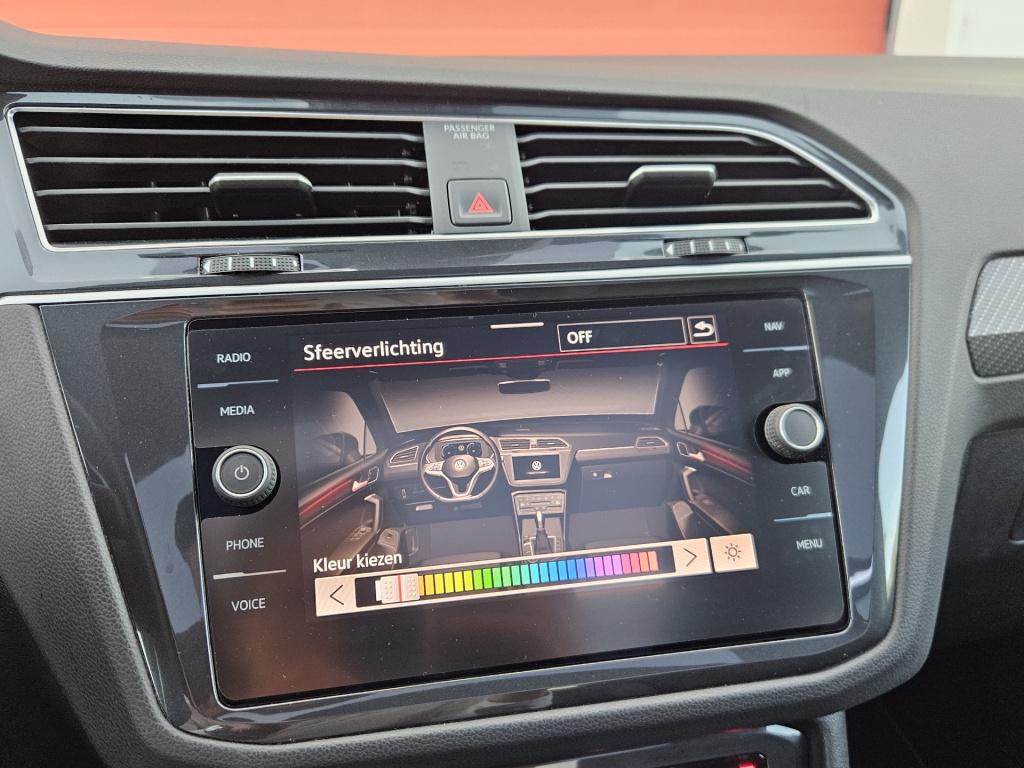 Volkswagen Tiguan 1.5 tsi r-line business+ | pano | elek. trekhaak rijklaar