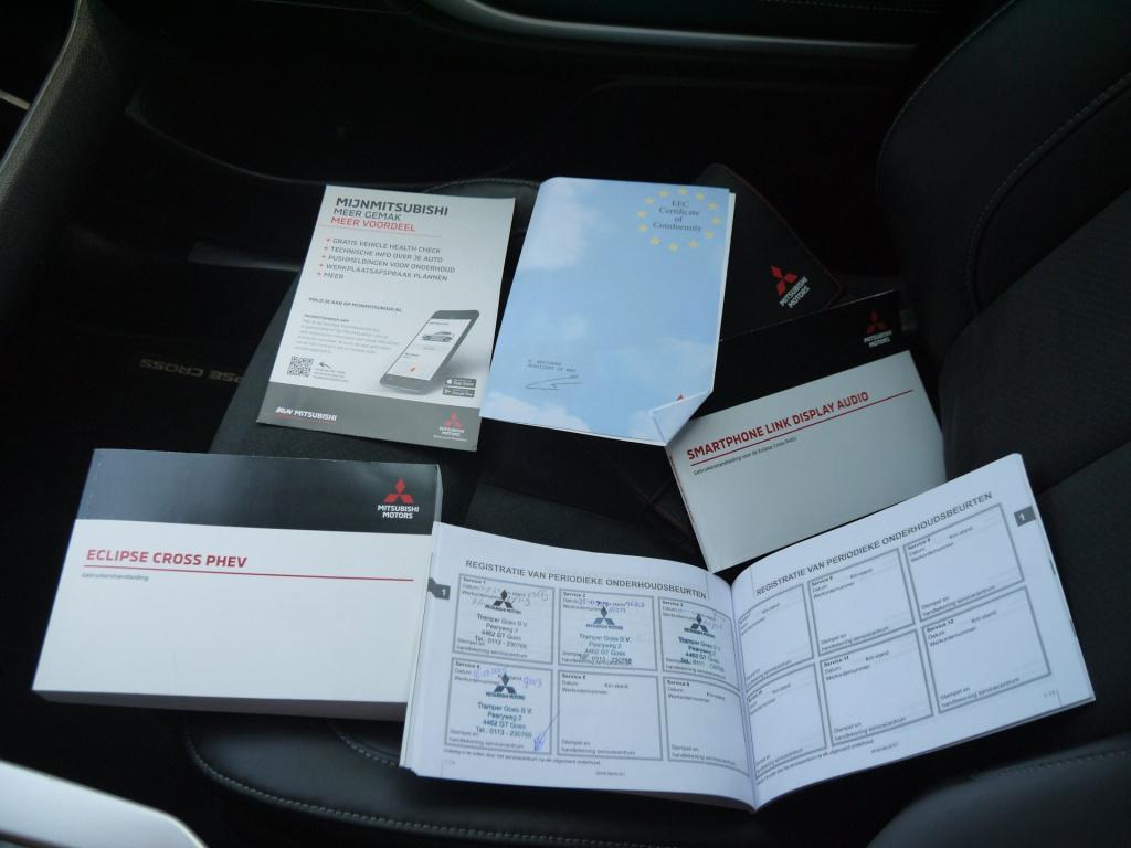 Mitsubishi Eclipse Cross 2.4 phev first edition|rijklaar