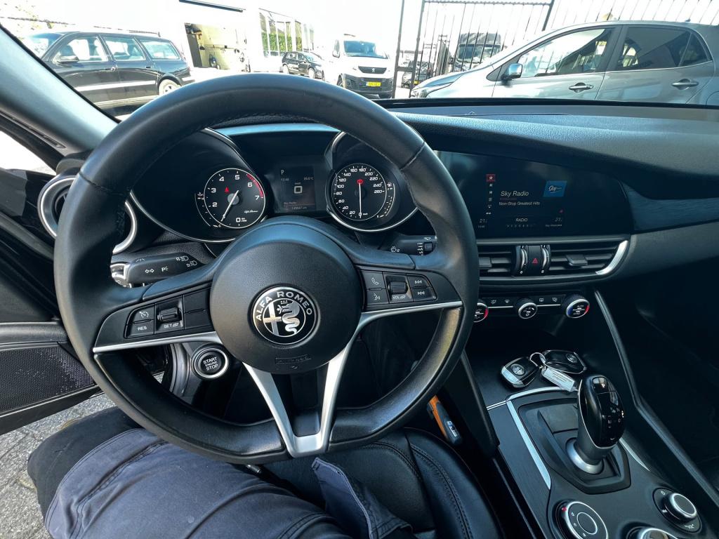 Alfa Romeo Giulia 2.0t