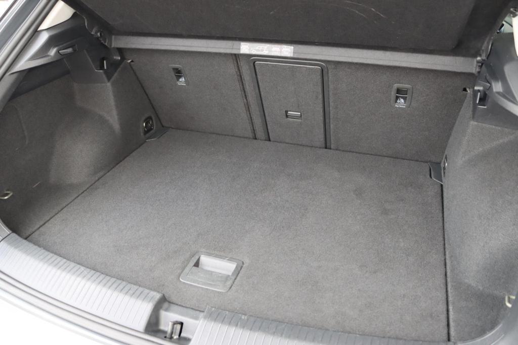 Volkswagen T-roc 1.5 tsi sport dsg7 150pk | side assist | camera | stoelver