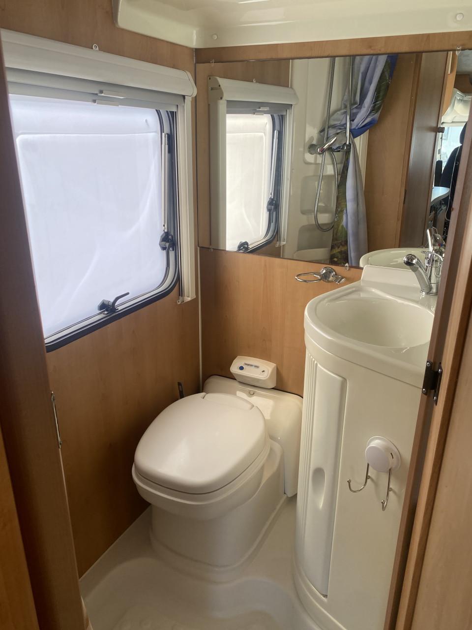 Keurige Mc Louis Spa P700 origineel Nederlandse camper van 1e eigenaar!