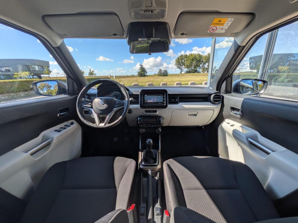 Suzuki Ignis 1.2 stijl smart hybrid | trekhaak | airco | navigatie | carpla