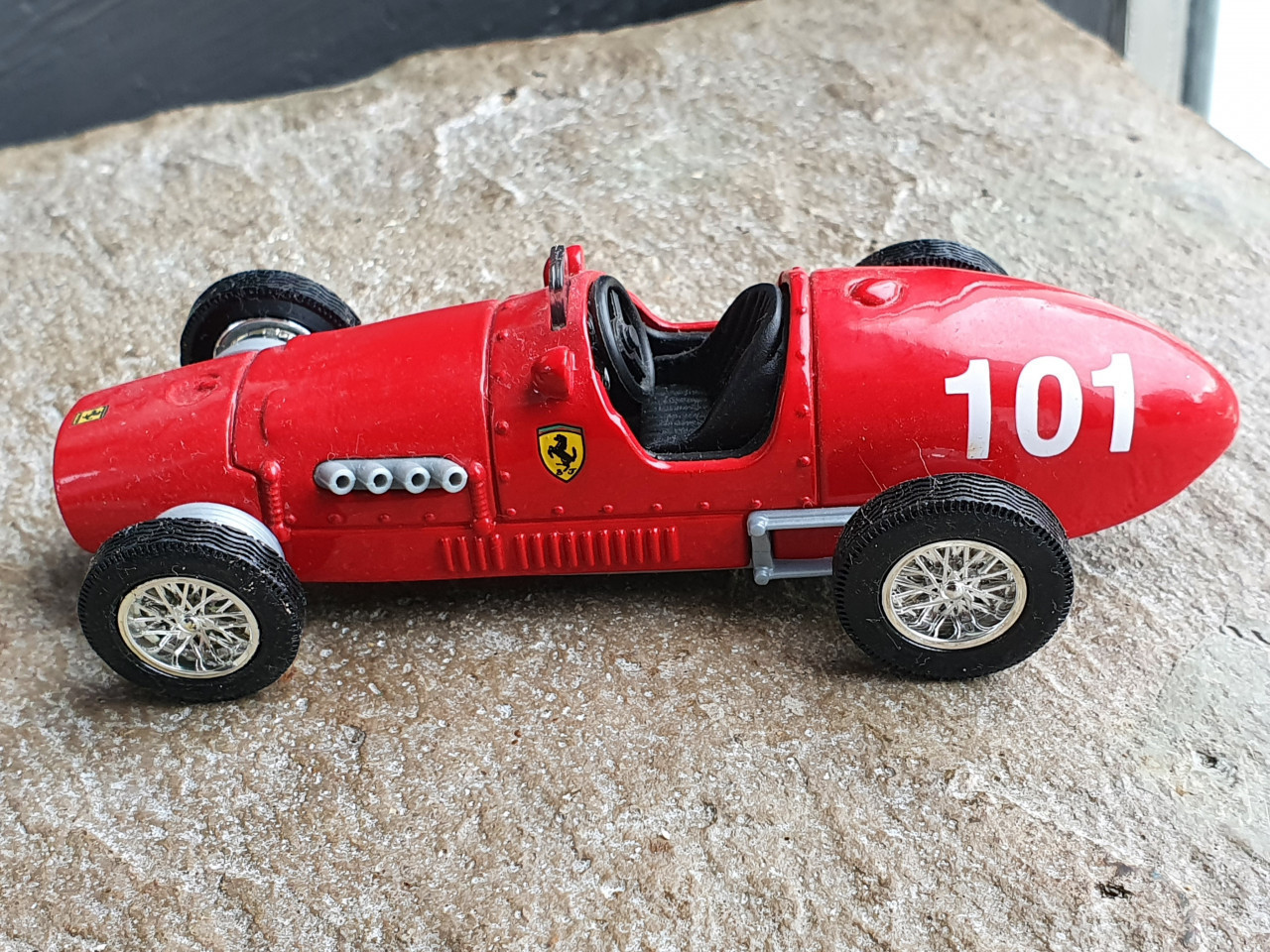 Leuk vintage raceauto Ferrari 1952 500 F2 in zeer goede staat...