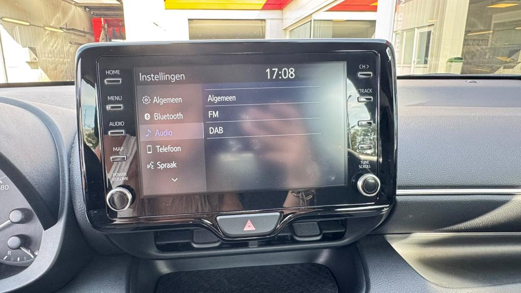 Toyota Yaris 1.5 hybrid 115 active