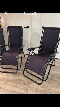 2 lig tuinstoelen