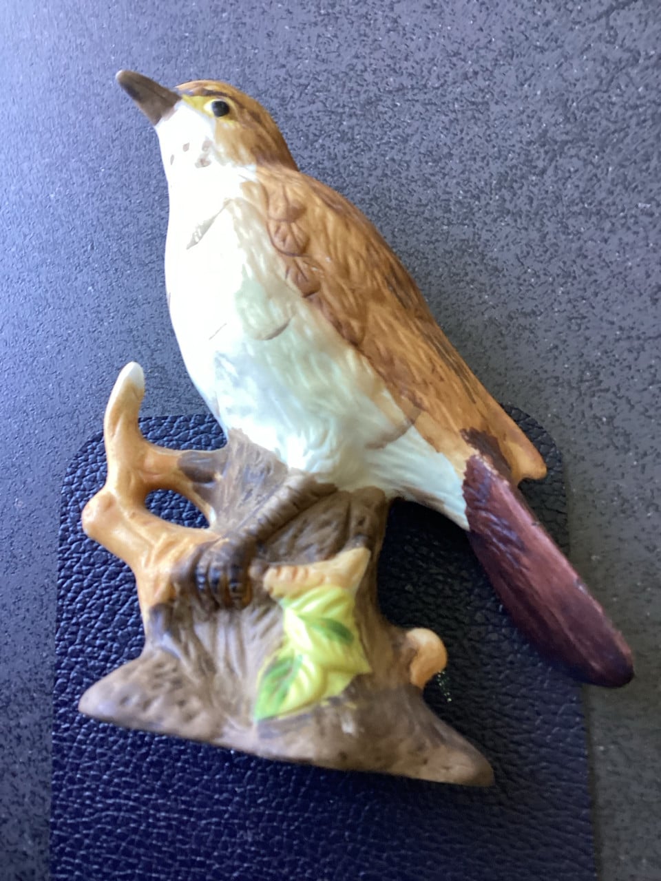 Porselijnen Beeldje (Grote Lijster)