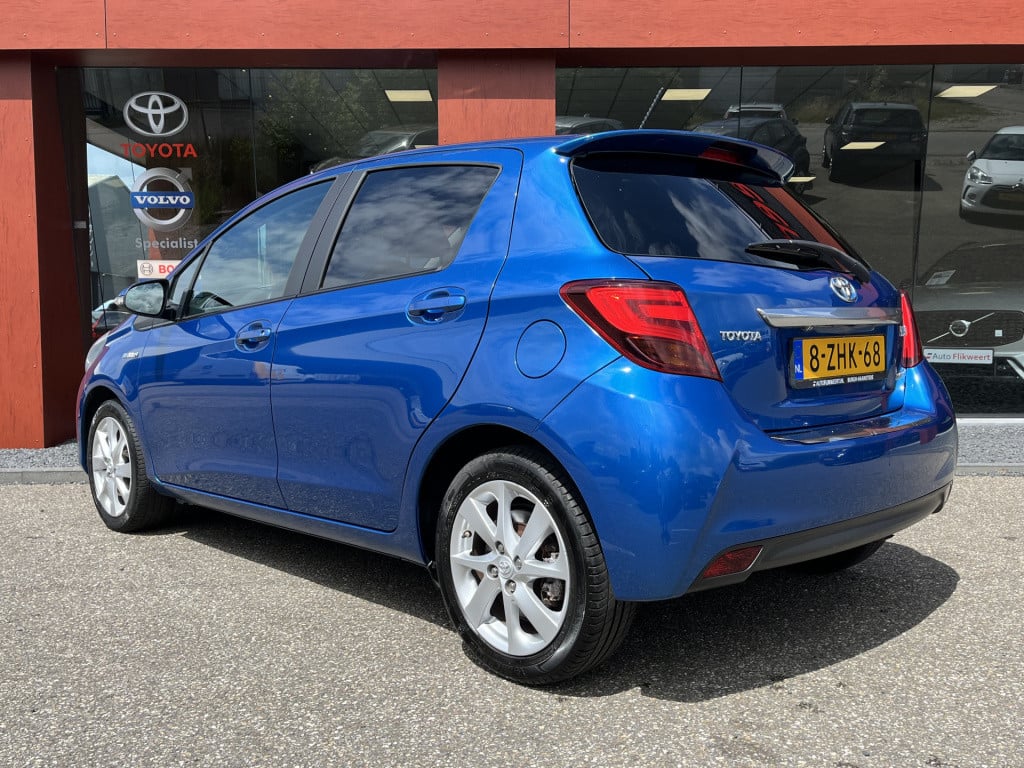 Toyota Yaris 1.5 hybrid dynamic | navi | camera |