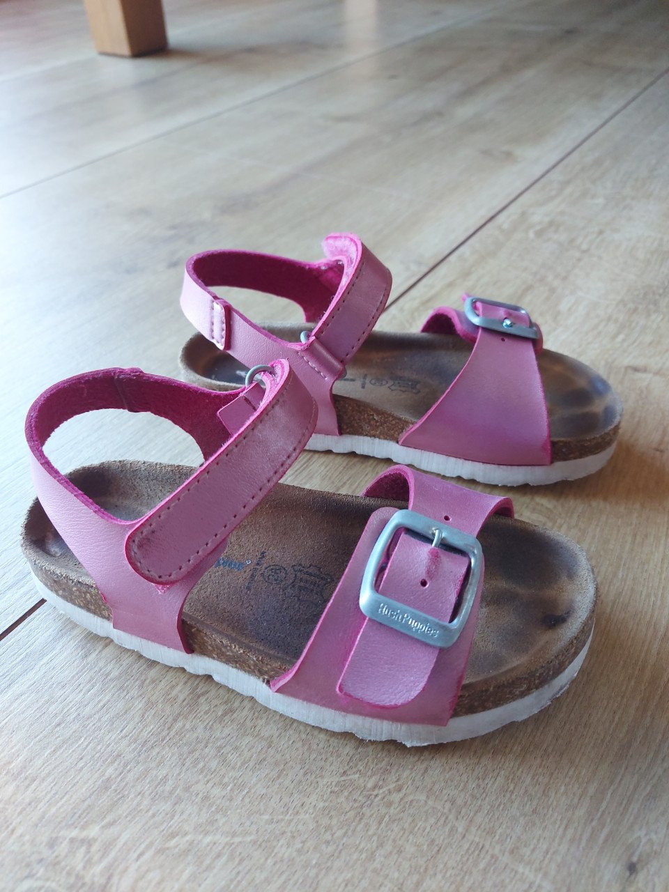 Leuke z.g.a.n. Hush Puppies roze sandalen (maat 28)