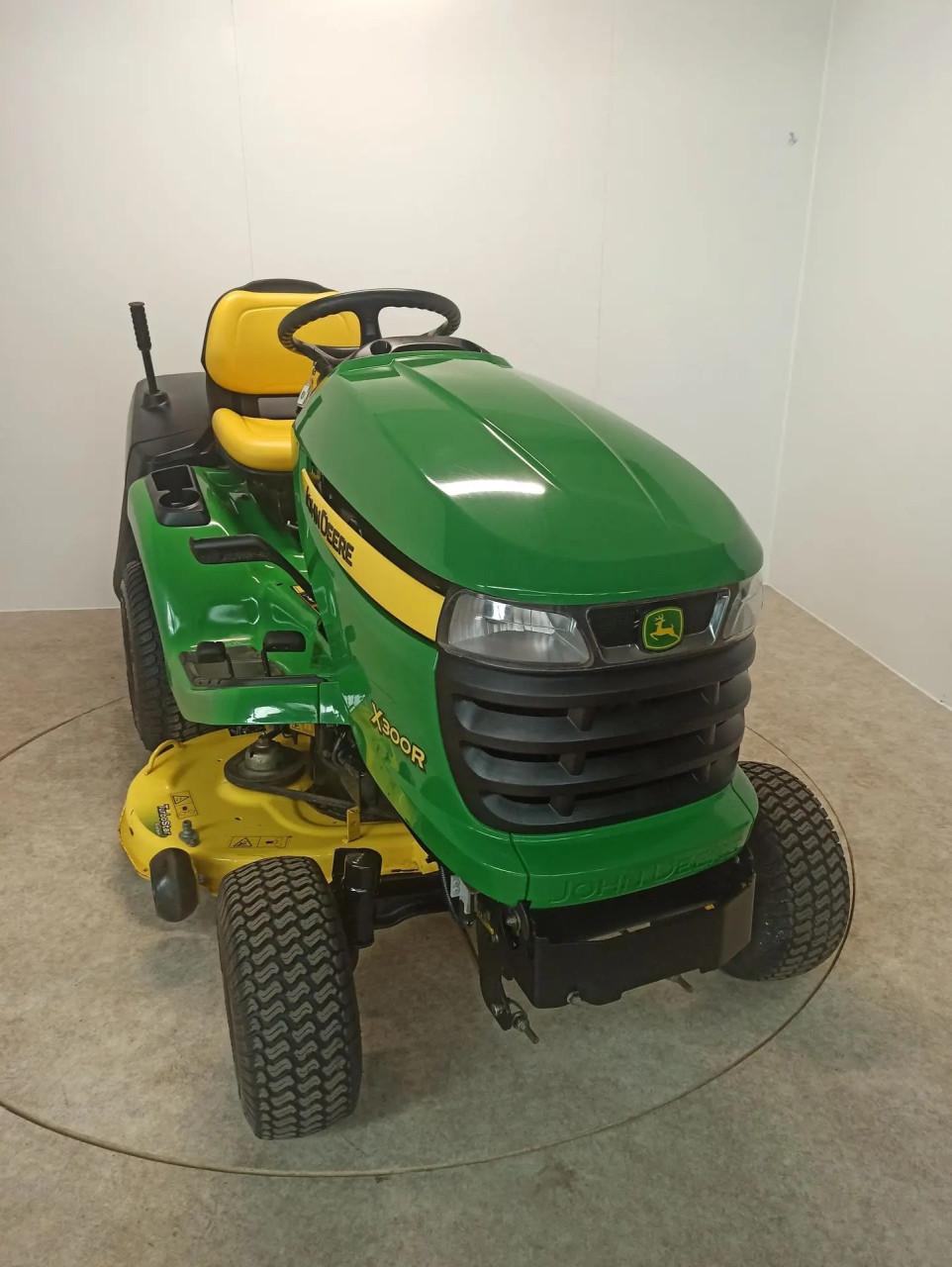 John Deere Zitmaaier X300R