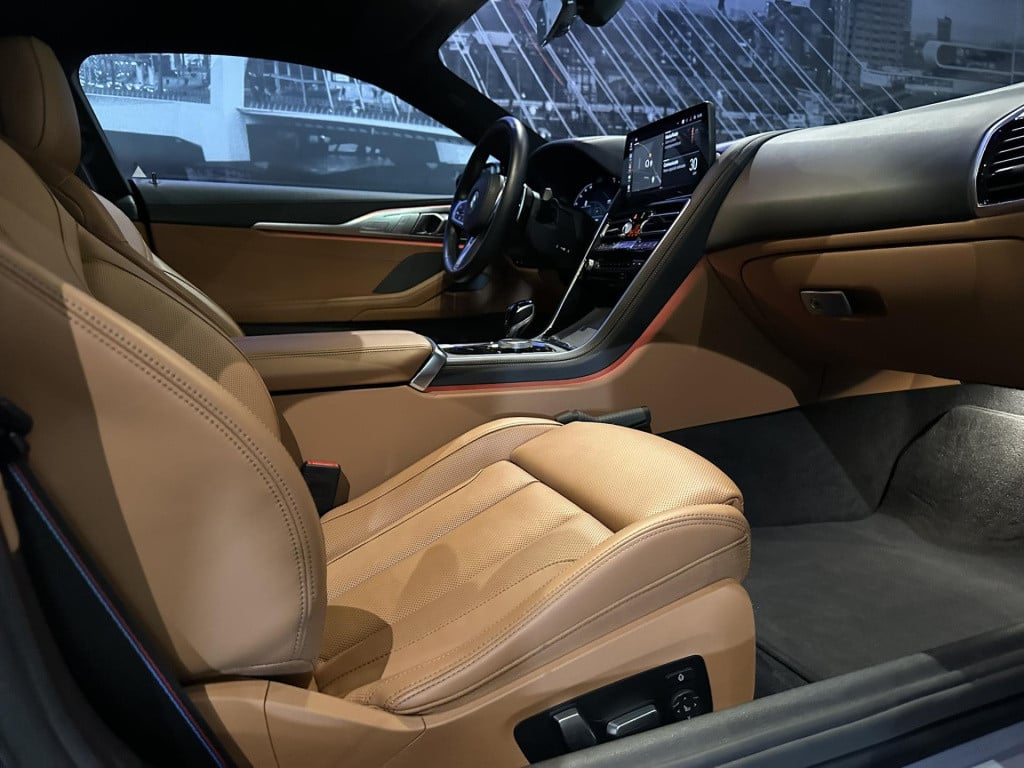BMW 8-serie 840i high executive *m-sport*softclose*stoelkoeling*4-wielbestu