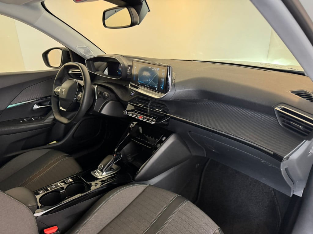 Peugeot 2008 1.2 puretech allure pack
