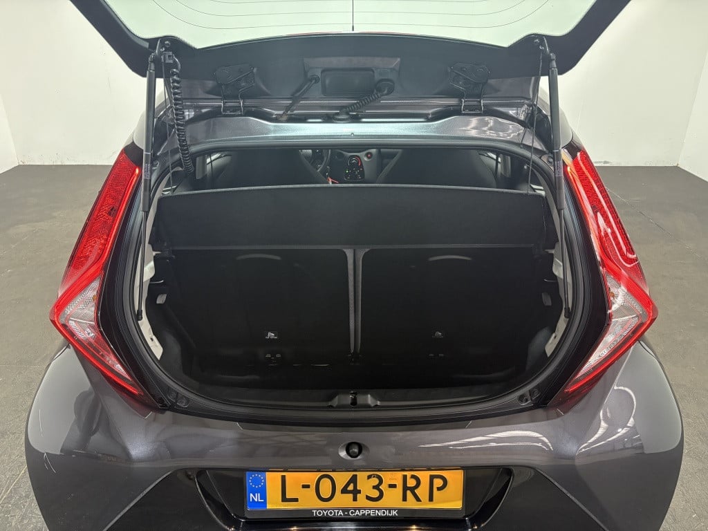 Toyota Aygo 1.0 vvt-i x-play