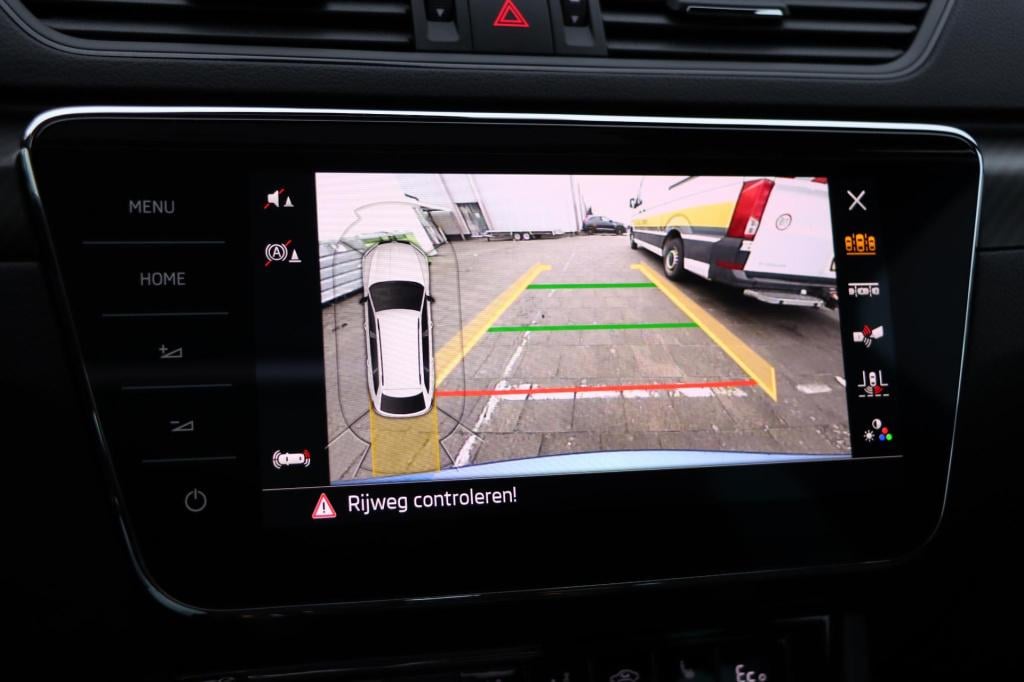 Skoda Superb combi 1.4 tsi iv sportline business 218pk dsg6