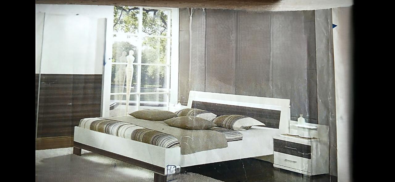 Complete slaapkamer bed 200 x 180 kledingkast nachtkastjes elektrische