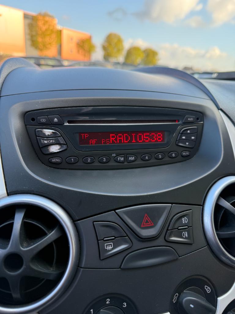 Ford KA 1.2 titanium - airco - 1e eigenaar