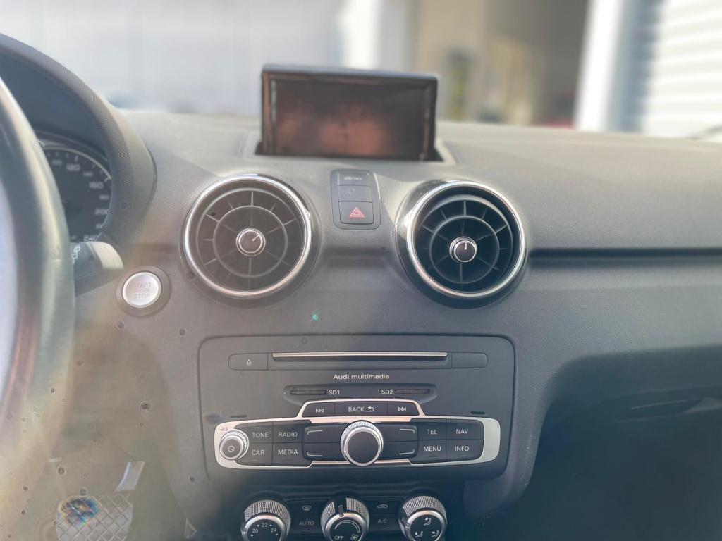 Audi A1 Sportback 1.0 tfsi advance auto maat s-line leder|complete auto