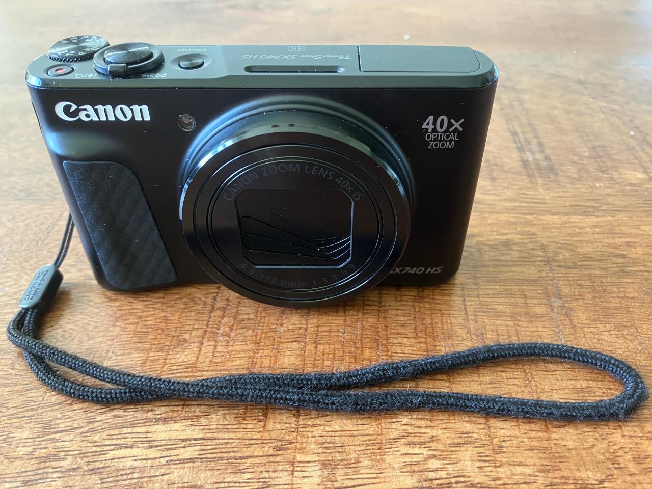Compact fotocamera Canon SX740HS