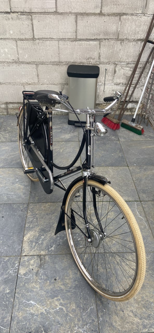 Omafiets gazelle (1978) zeer mooi