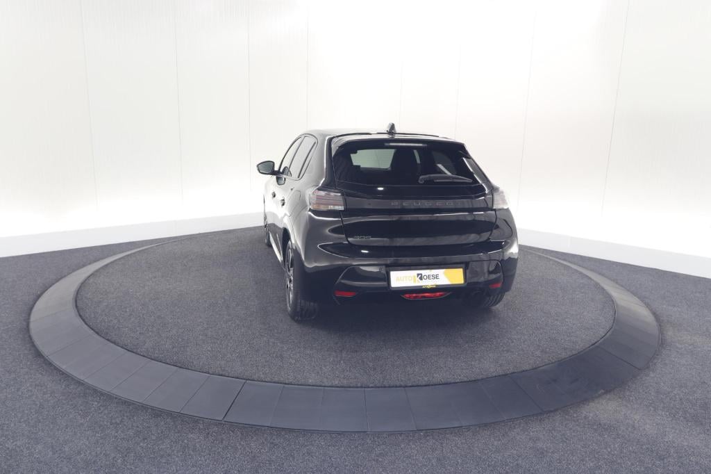 Peugeot 208 puretech 100 allure | parkeersensoren | navigatie | apple carpl