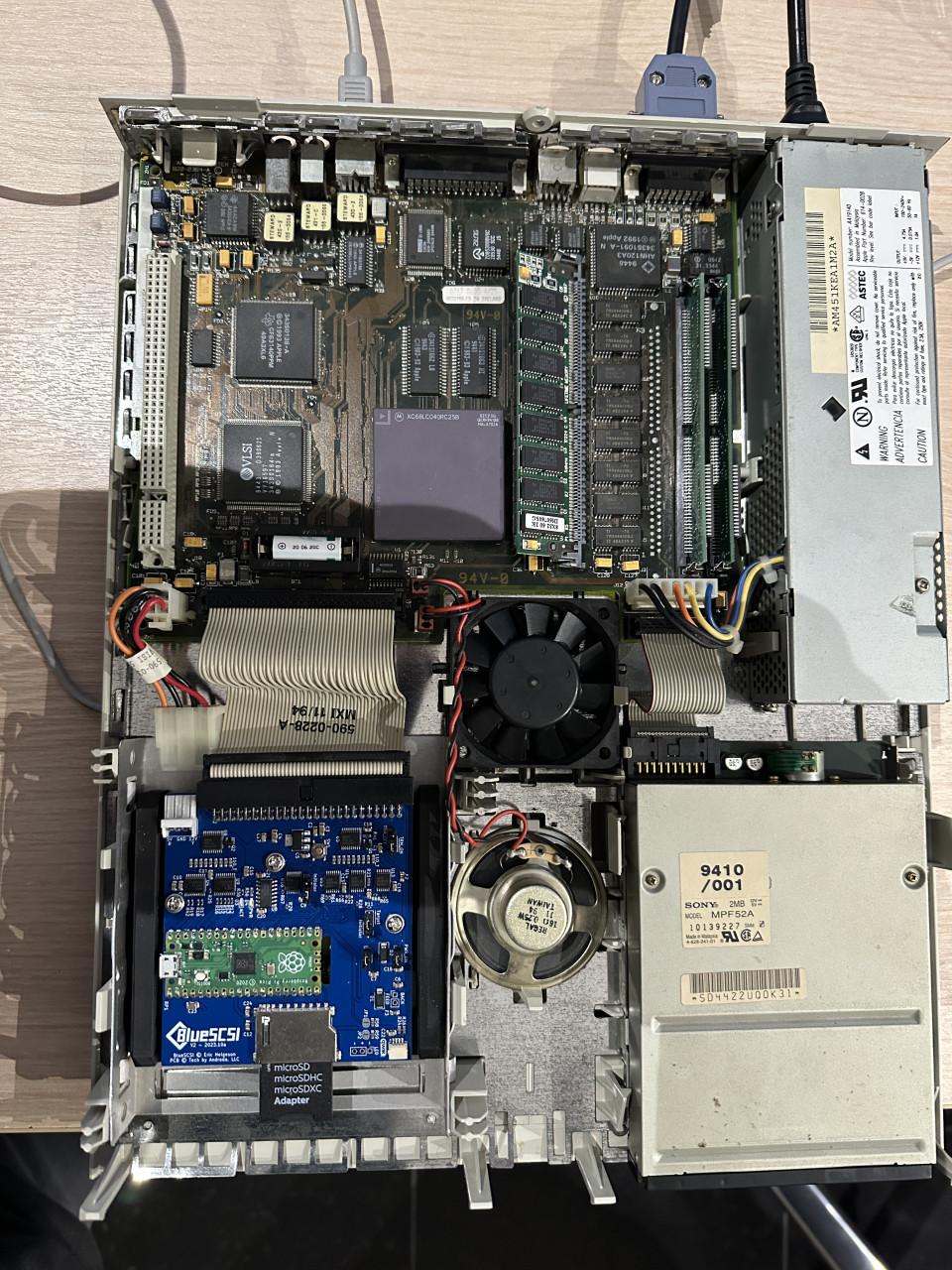 Mactintosh LC475 met RGB monitor