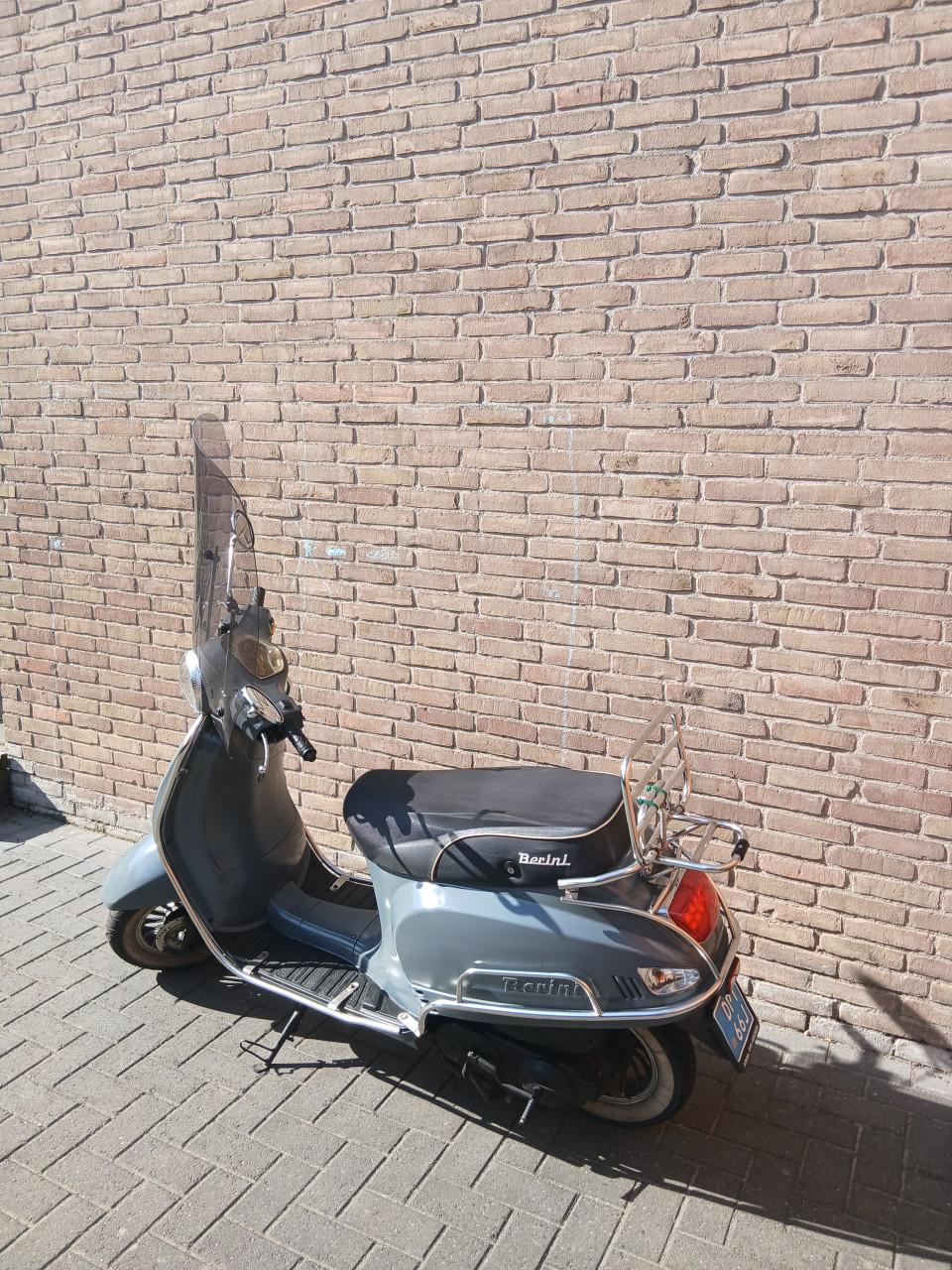 Snor scooter berini