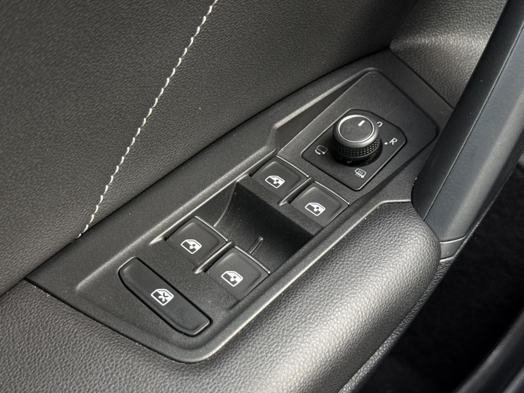 Volkswagen Tiguan 1.4 tsi ehybrid r-line business | vol opties | btw | pano