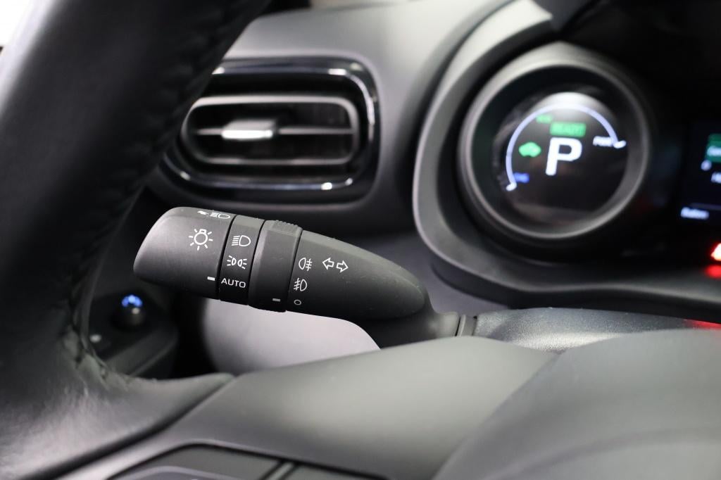 Toyota Yaris 1.5 hybrid dynamic