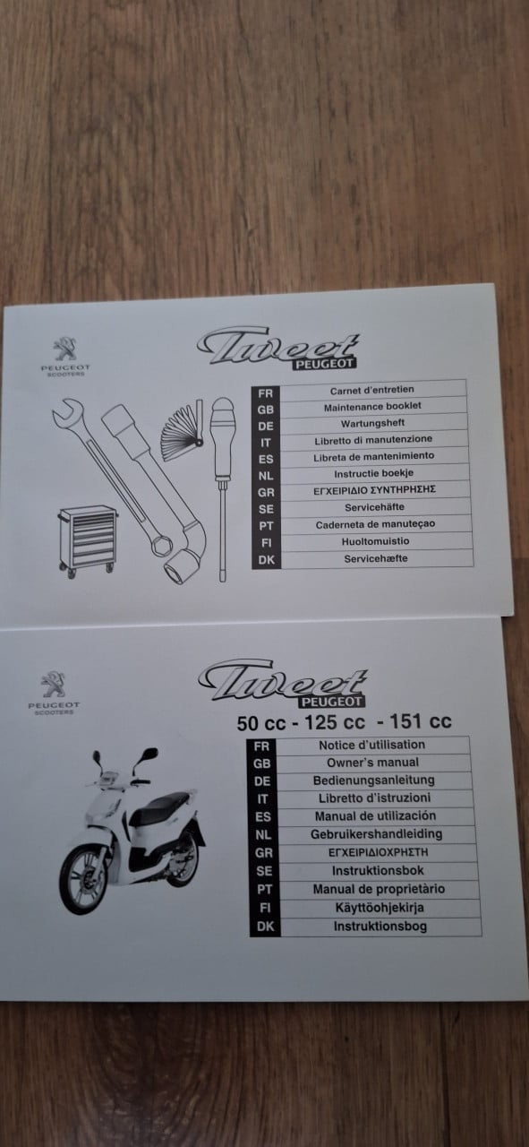 Peugeot tweet scooter nieuwstaat