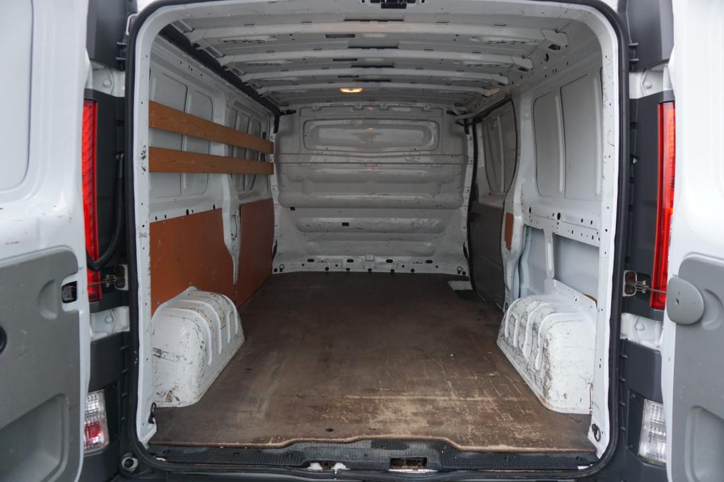 Opel Vivaro 2.0 cdti l2h1 airco / cruise / leder / elektr. ramen / trekhaak