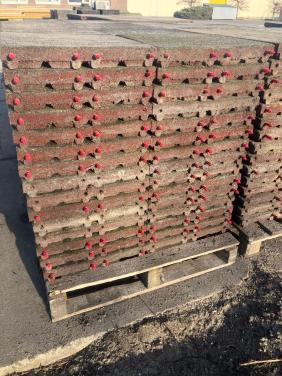 1.200 vochtdoorlatende rubberen tegels, staltegels 50x50x6,5cm