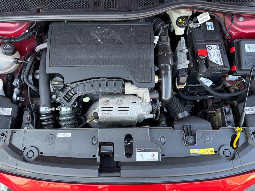 Peugeot 208 gt-line - 1.2 - automaat