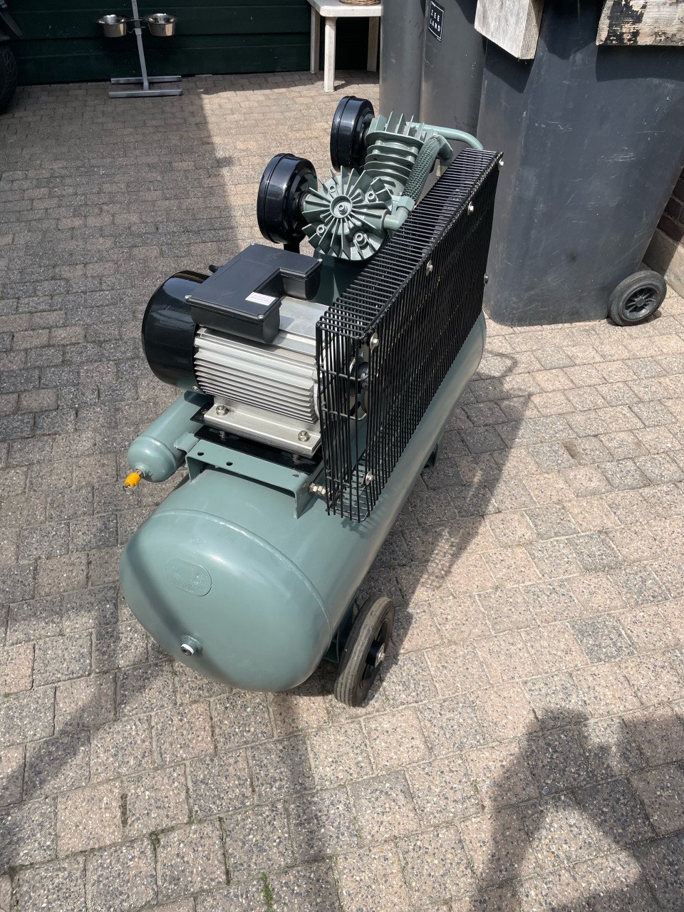 Als nieuw compressor