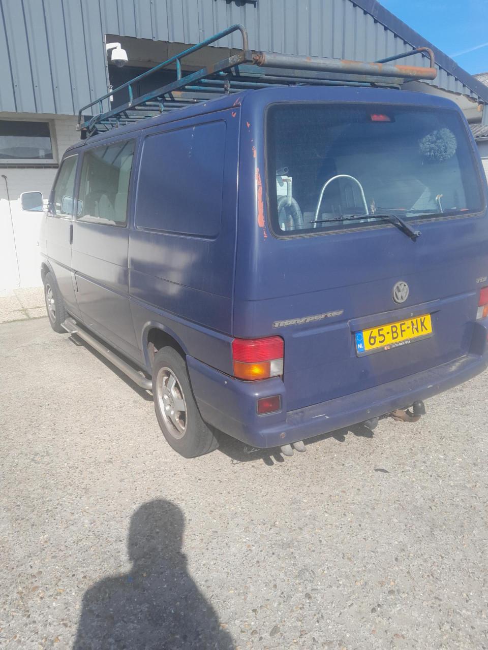 Vw t4 2002, blauw ,aut., airco, 2,5 tdi, 102 pk ,d-cab met klep