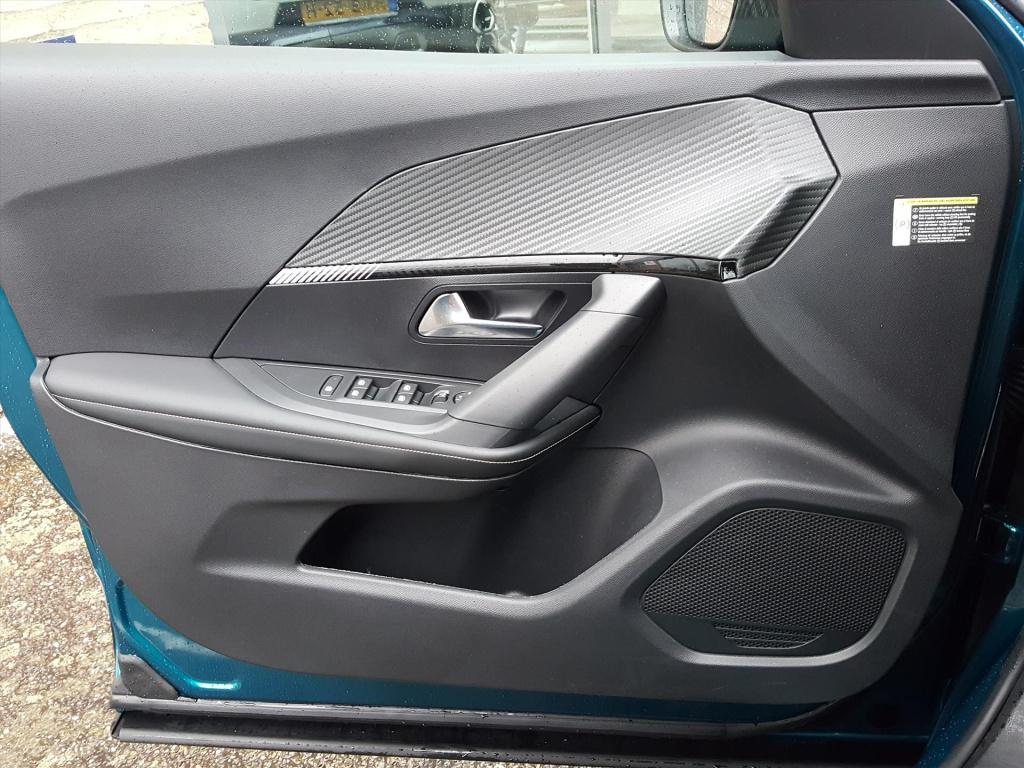 Peugeot 2008 1.2 hybrid 145pk e-dcs6 allure apple carplay & android auto | 