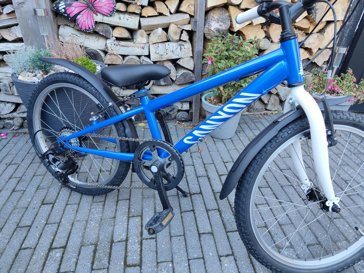20 inch stoere mountainbike met Canyon stickers