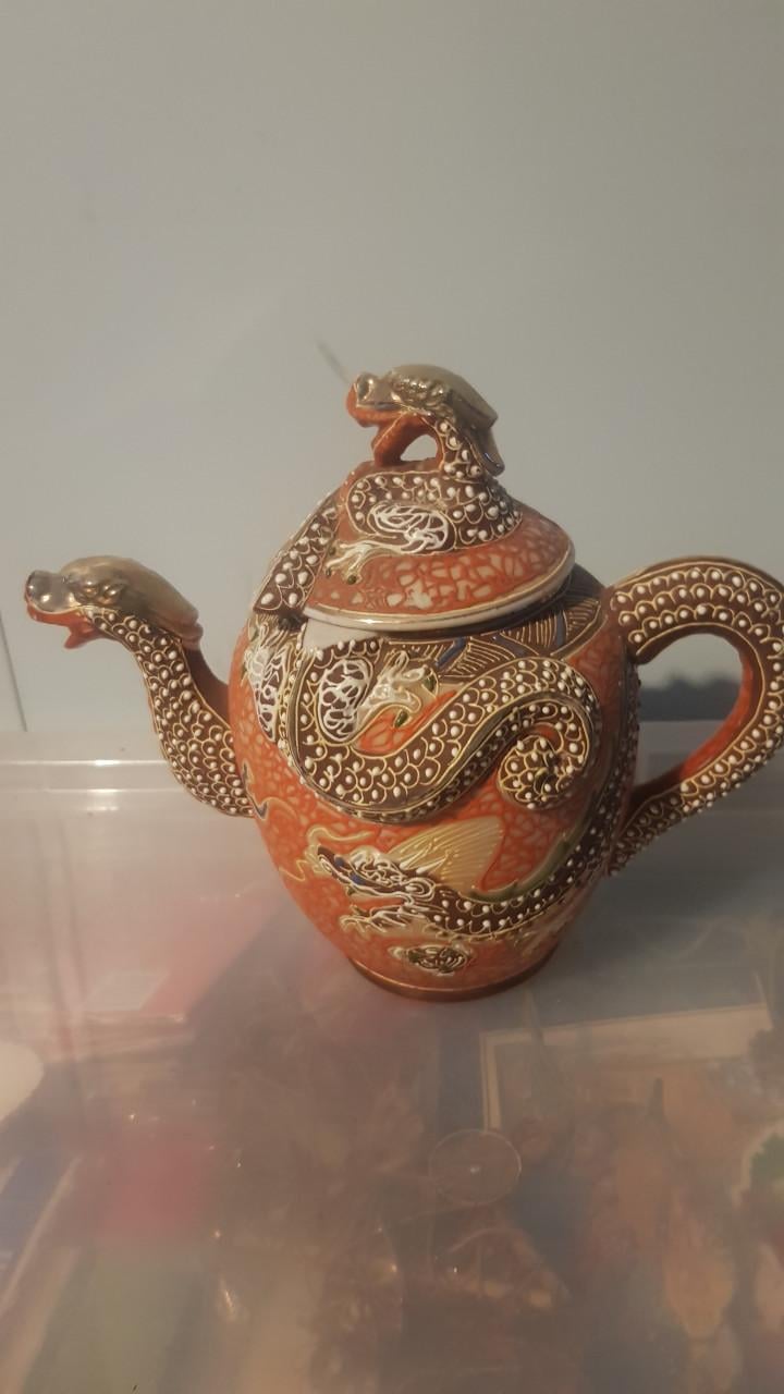 Divers Satsuma porselein