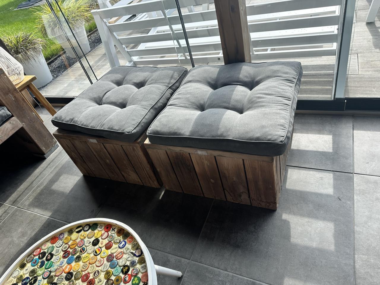 Steigerhouten loungebank + hockers