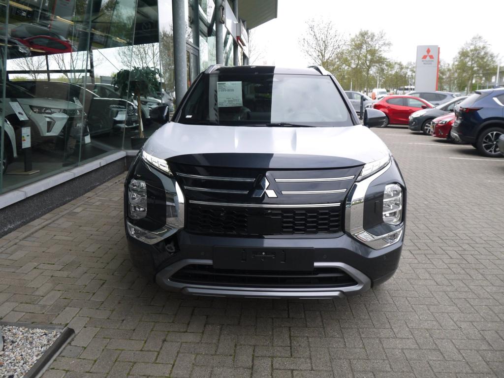 Mitsubishi Outlander 2.4 phev intense+